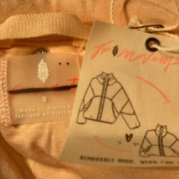 New Free People
FP Movement
Adventure Awaits Fleece Jacket size  S
Retai… - Picture 14 of 15